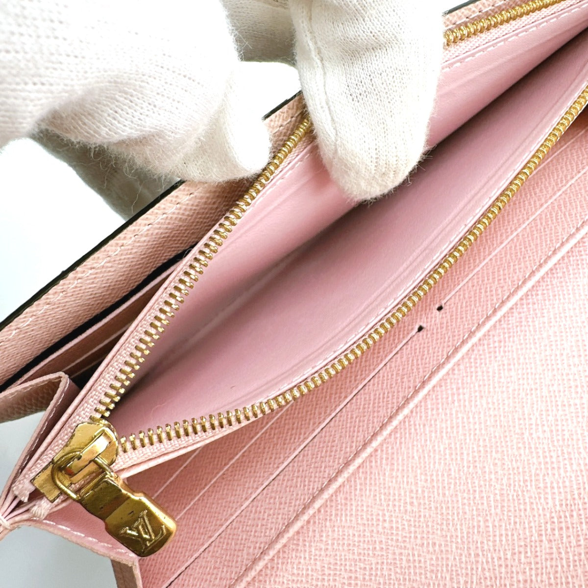 ルイヴィトン LOUIS VUITTON 長財布
 モノグラム ポルトフォイユ・サラ モノグラムキャンバス M62235 ローズ・バレリーヌ LV
 【SS】
 【中古】