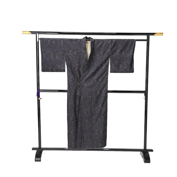 Tomesode
 Kimono, Japanese clothing, navy blue, long kimono, Oshima, silk, navy blue [SS]
 【second hand】