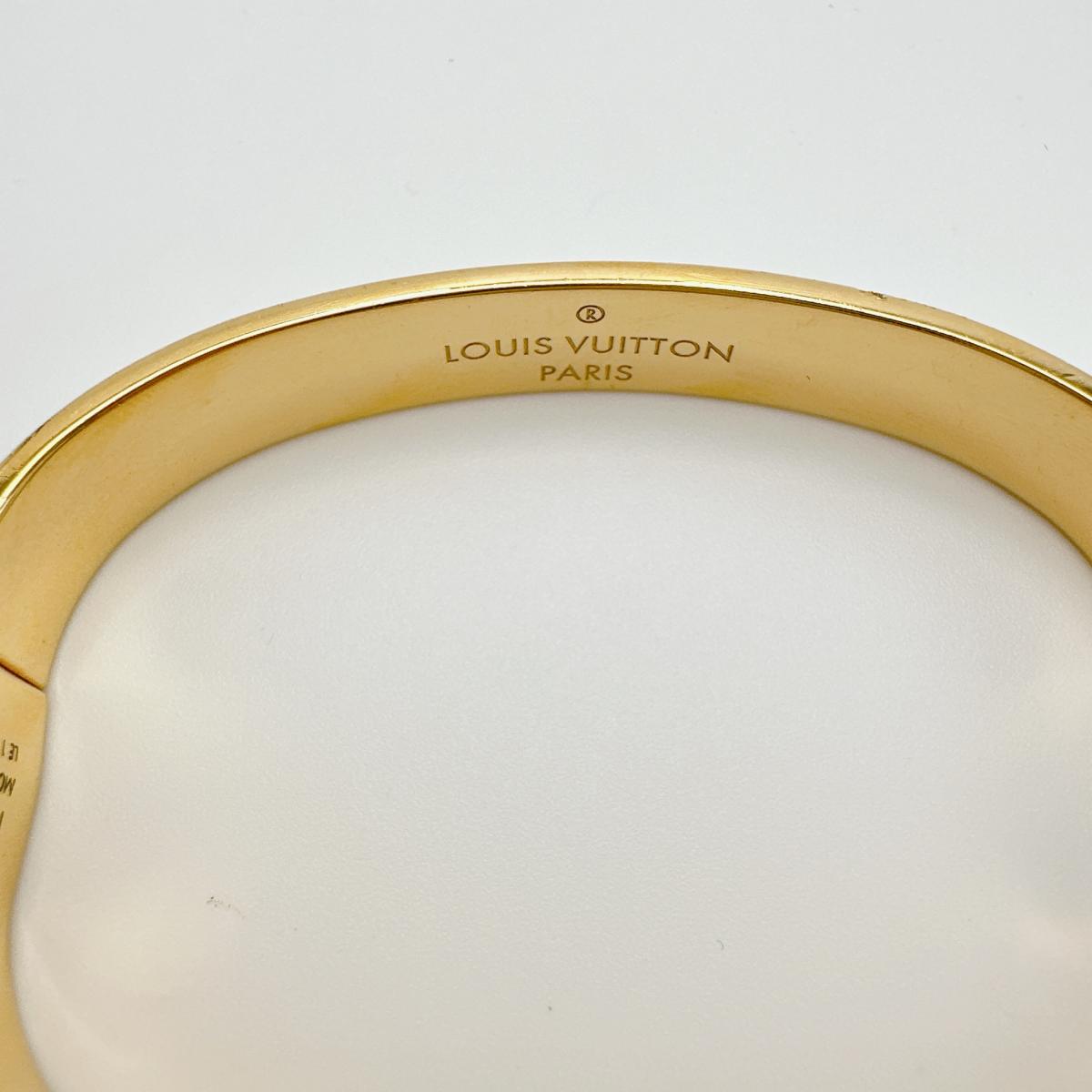 ルイヴィトン LOUIS VUITTON ブレスレット
 カフ ナノグラム モノグラム Sサイズ M00251 ゴールド LV
 【SS】
 【中古】