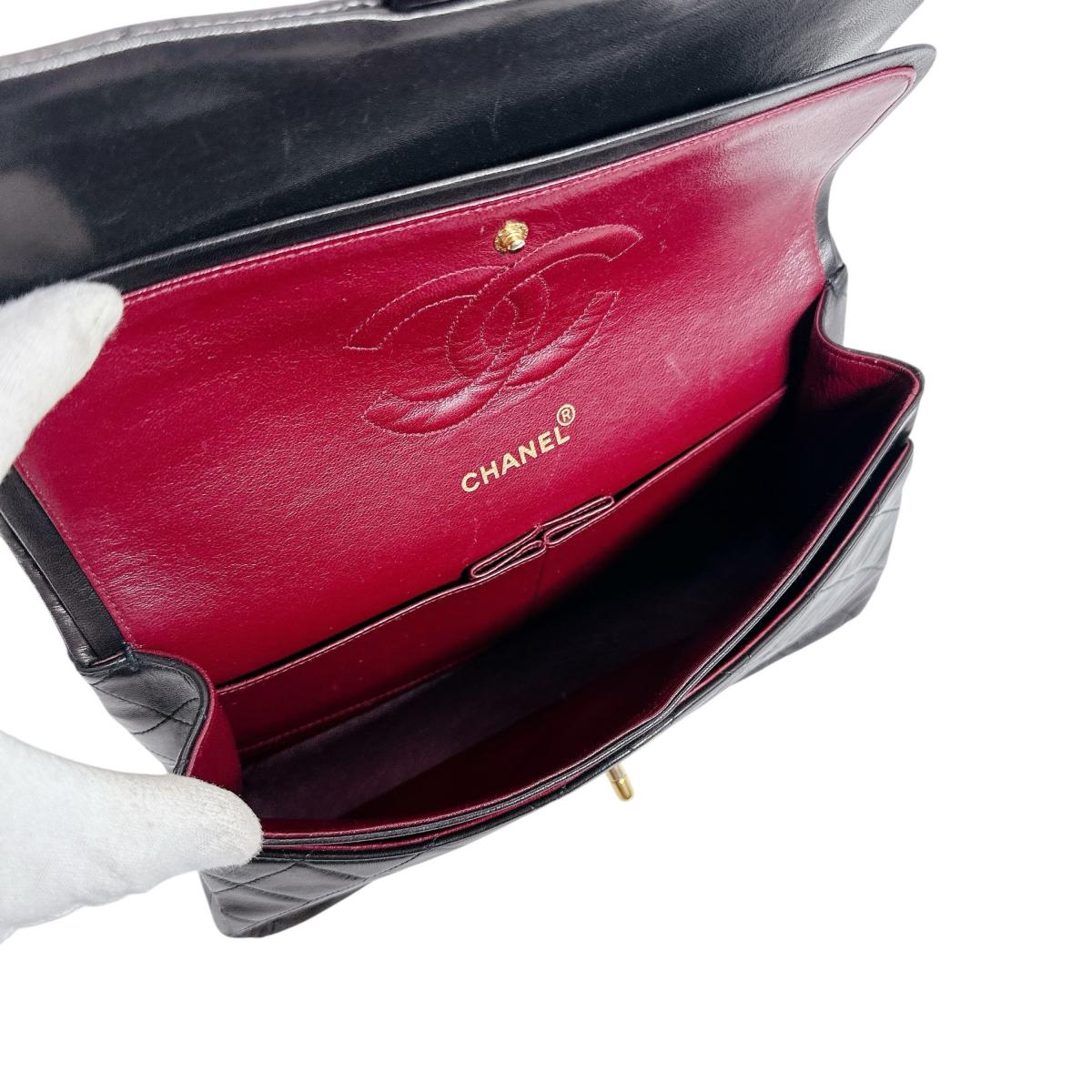 シャネル CHANEL ショルダーバッグ
 Wフラップ ラムスキン マトラッセ ラムスキン ブラック 【SS】
 【中古】