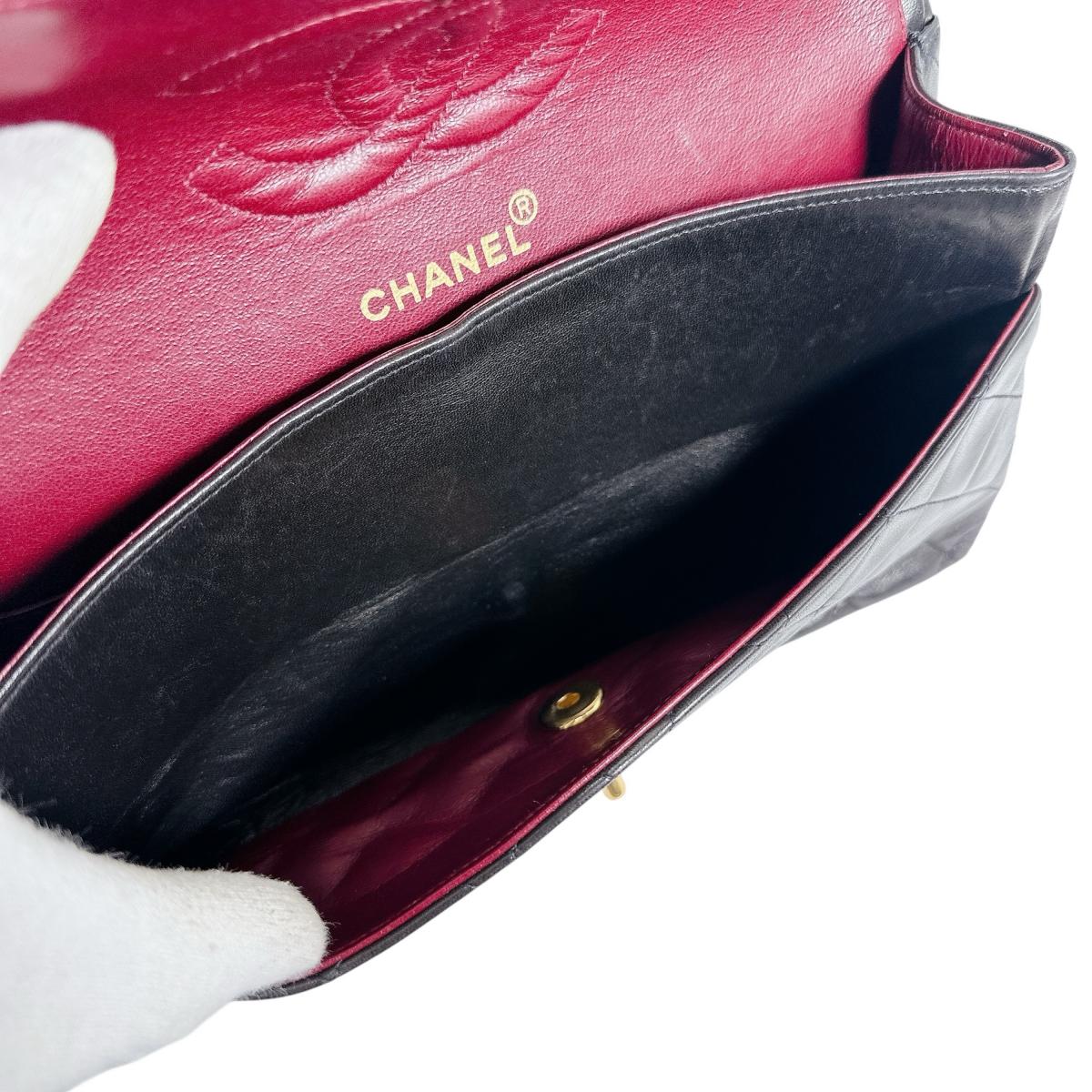 シャネル CHANEL ショルダーバッグ
 Wフラップ ラムスキン マトラッセ ラムスキン ブラック 【SS】
 【中古】