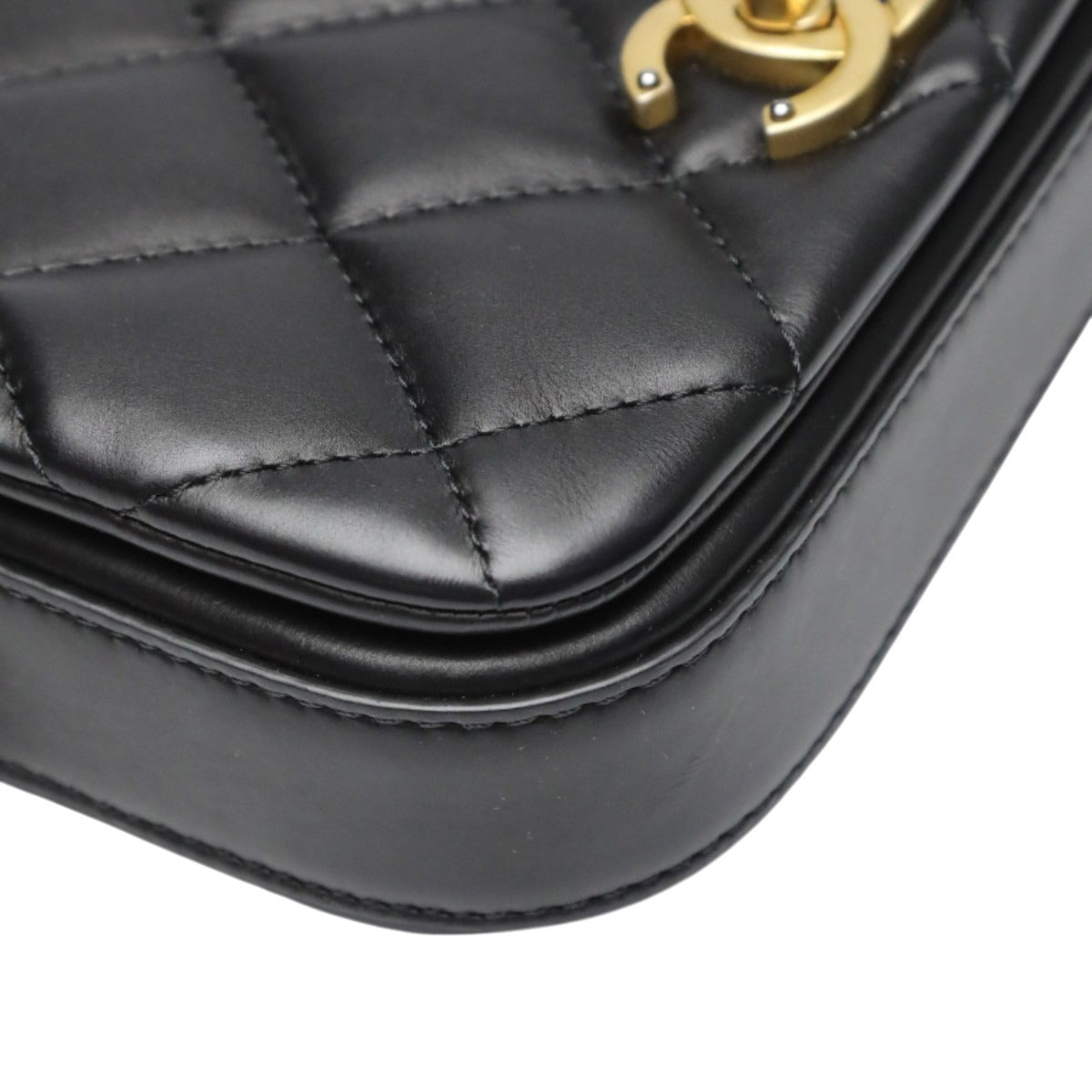 シャネル CHANEL ショルダーバッグ
 チェーンショルダーバッグ ラムスキン マトラッセ ラムスキン AS2011 ブラック 【SS】
 【中古】