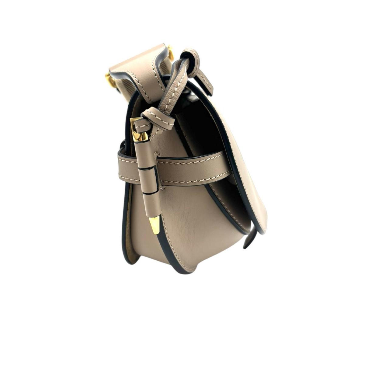 ロエベ LOEWE ショルダーバッグ
 ミニバッグ ゲードデュアル レザー ベージュ 【SS】
 【中古】