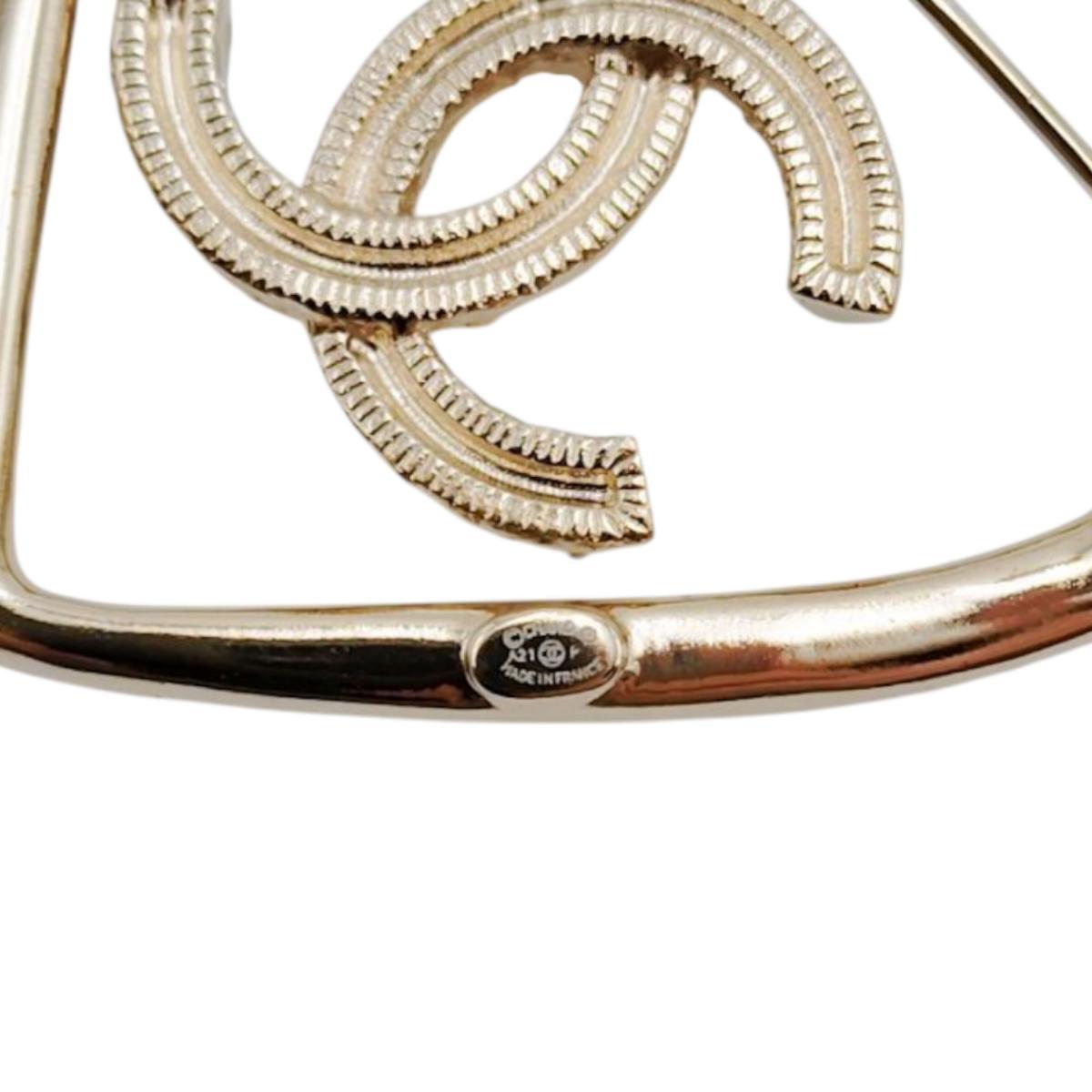 シャネル CHANEL ブローチ
 ハート ココマークハート メタル GP AB6004 ゴールド 【SS】
 【中古】