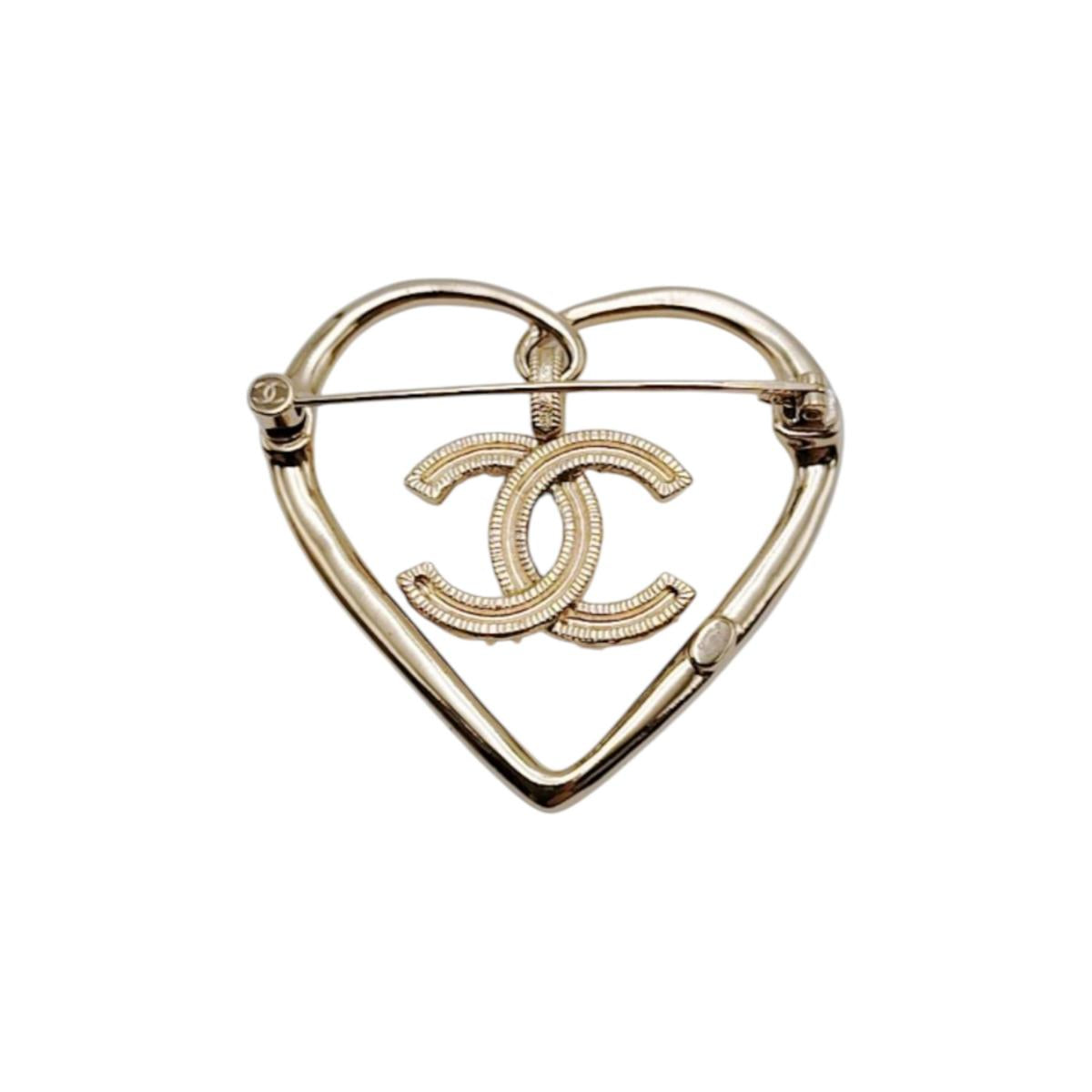シャネル CHANEL ブローチ
 ハート ココマークハート メタル GP AB6004 ゴールド 【SS】
 【中古】