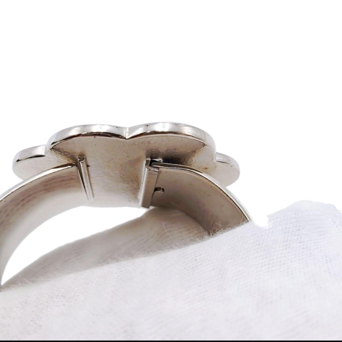 シャネル CHANEL バングル
 ブレスレット 98P マメ有 カメリア メタル ブラック×ホワイト 【SS】
 【中古】