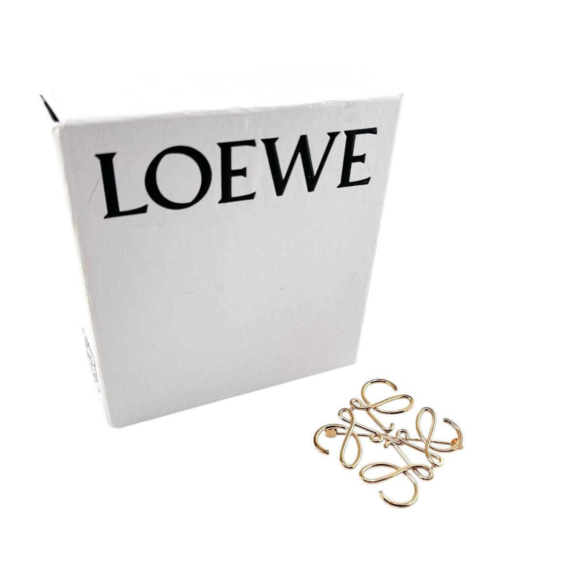ロエベ LOEWE ブローチ
 ブローチ アナグラム GP 111 27 027 ゴールド 【SS】
 【中古】
