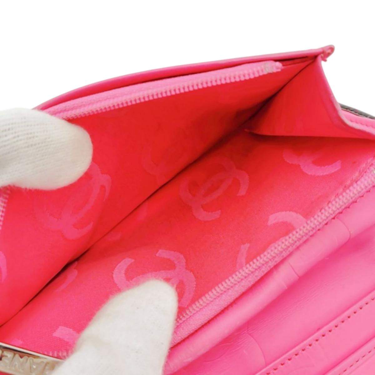 シャネル CHANEL 長財布
 二つ折り長財布 カンボン カーフ A26717 ブラック ×ピンク 【SS】
 【中古】