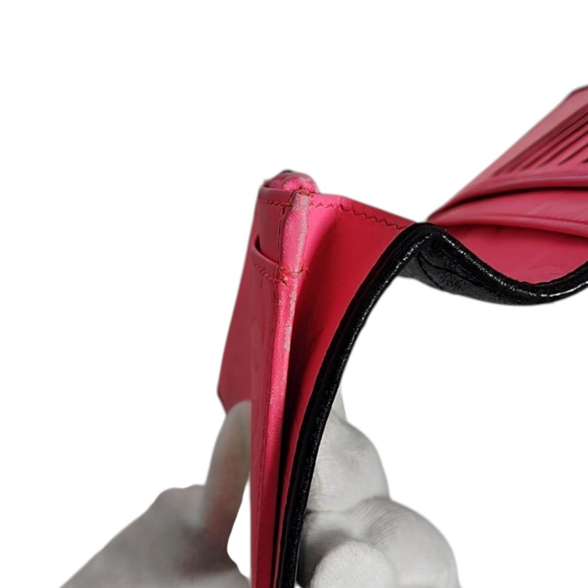 シャネル CHANEL 長財布
 二つ折り長財布 カンボン カーフ A26717 ブラック ×ピンク 【SS】
 【中古】