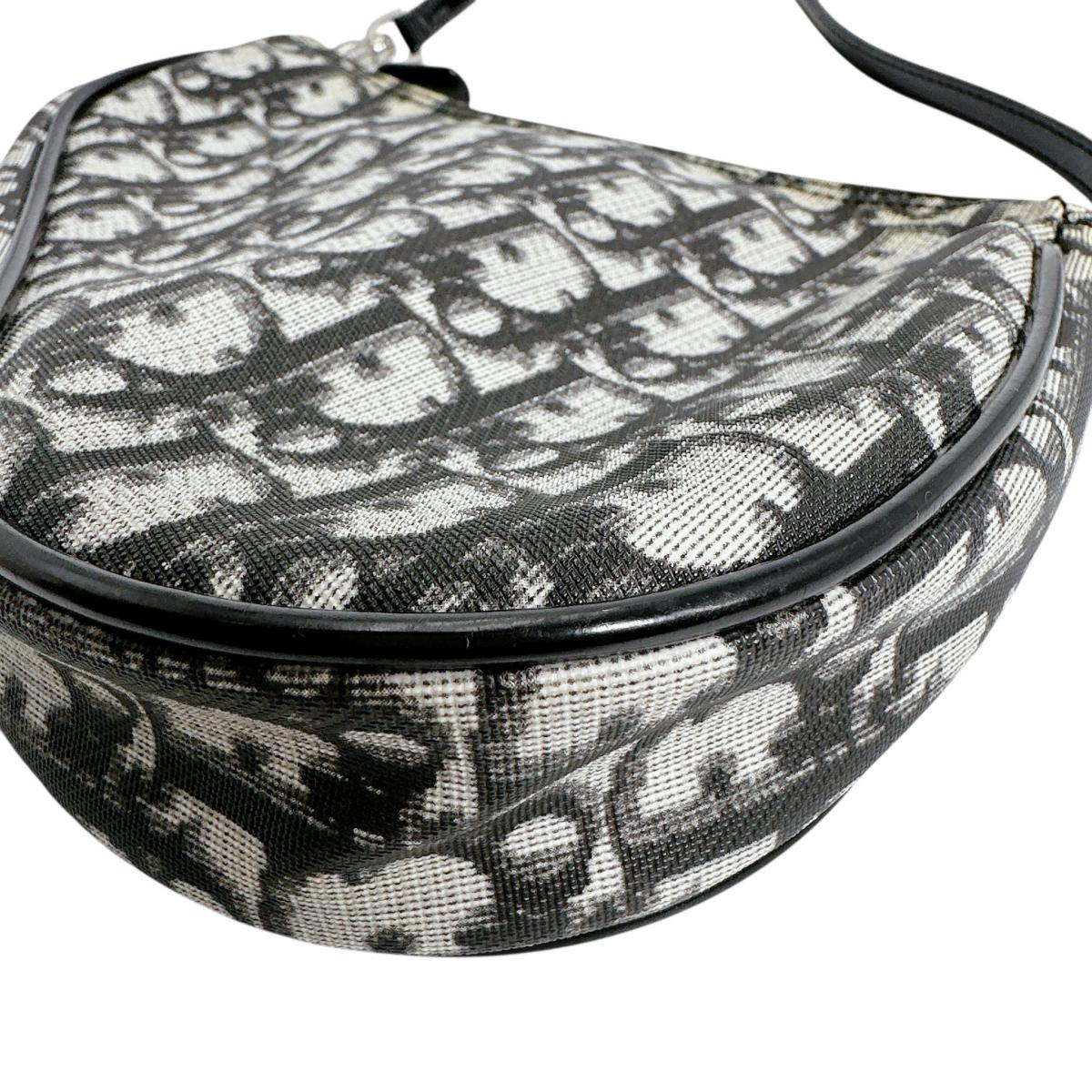 ディオール Dior ハンドバッグ
 トロッターサドルバッグ アクセサリーポーチ サドルポーチ PVC ブラック 【SS】
 【中古】