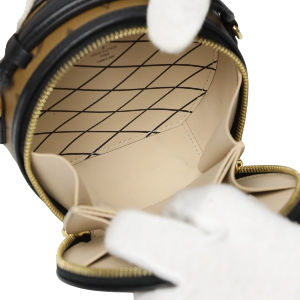 ルイヴィトン LOUIS VUITTON ショルダーバッグ
 2wayバッグ モノグラムリバース ミニボワットシャポー モノグラムキャンバス M68276 ブラウン LV
 【SS】
 【中古】