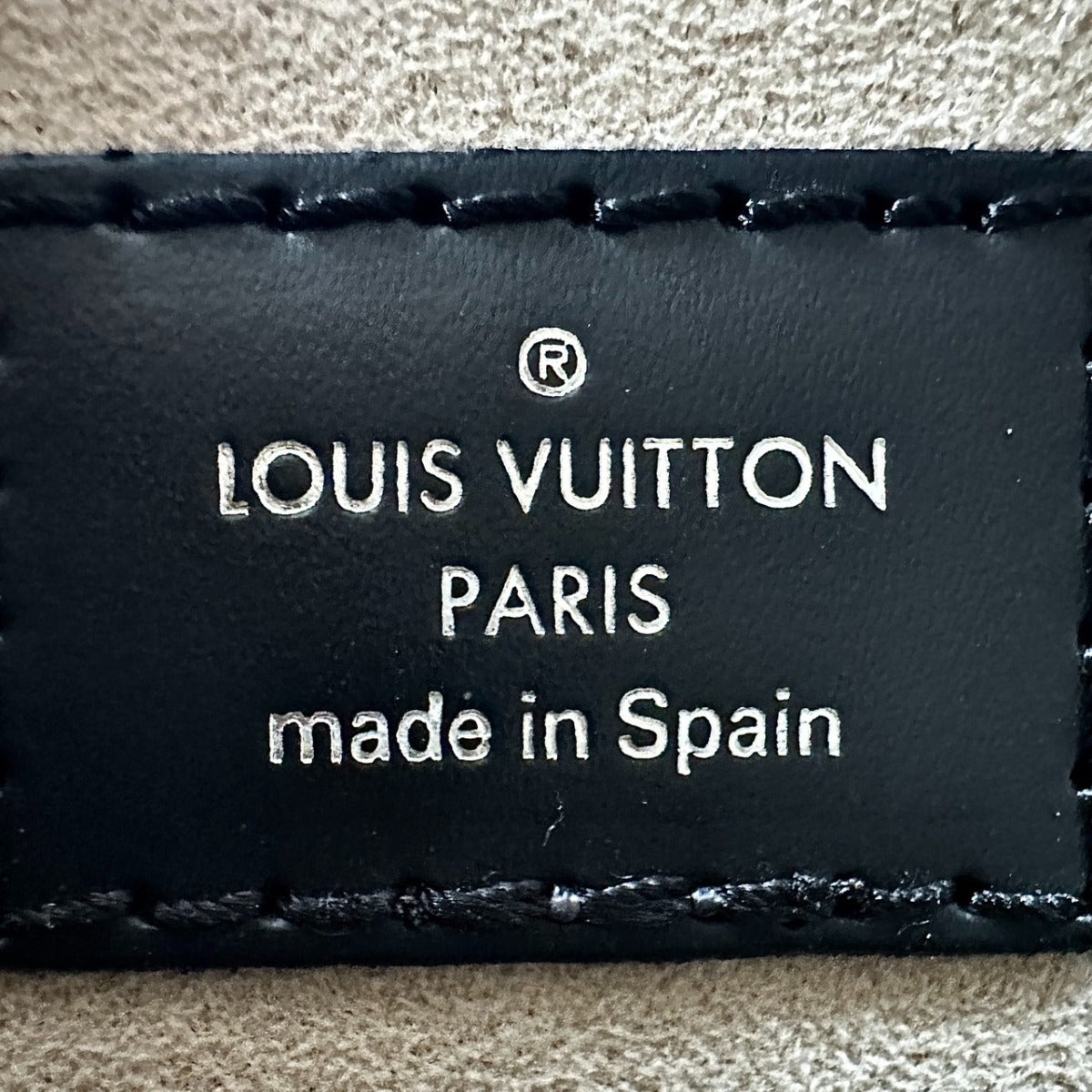 ルイヴィトン LOUIS VUITTON ハンドバッグ
 ショルダーバッグ エピ プティット･サックプラ エピレザー M69575 ローズバレリーヌ LV
 【SS】
 【中古】