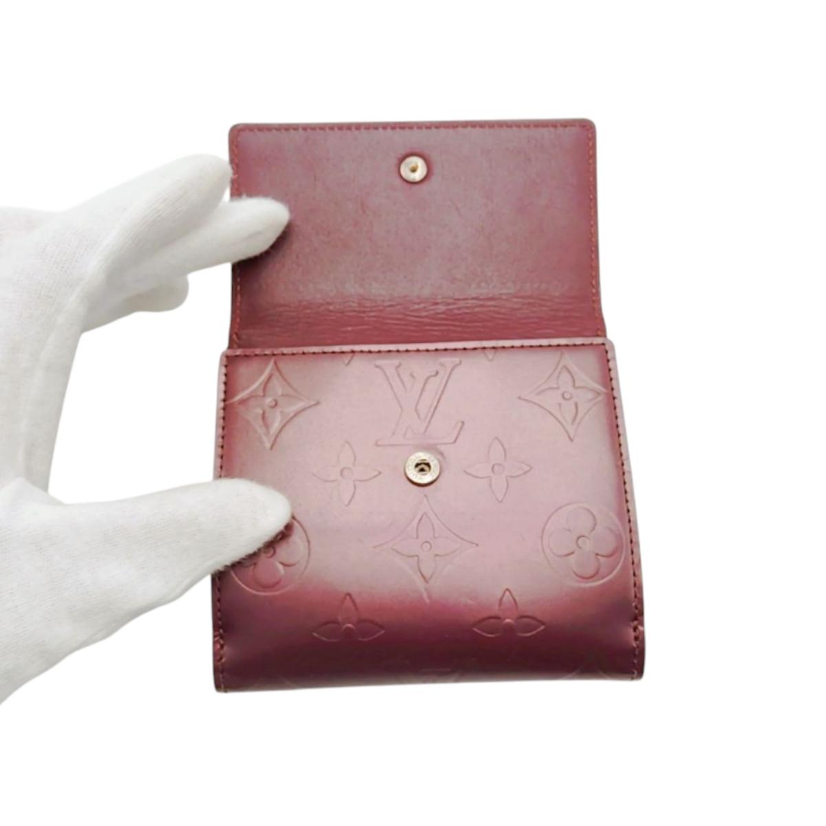 ルイヴィトン LOUIS VUITTON 二つ折り財布
 二つ折り財布 モノグラムマット ポルトフォイユ･エリーズ モノグラムマット M65126 バイオレット LV
 【SS】
 【中古】