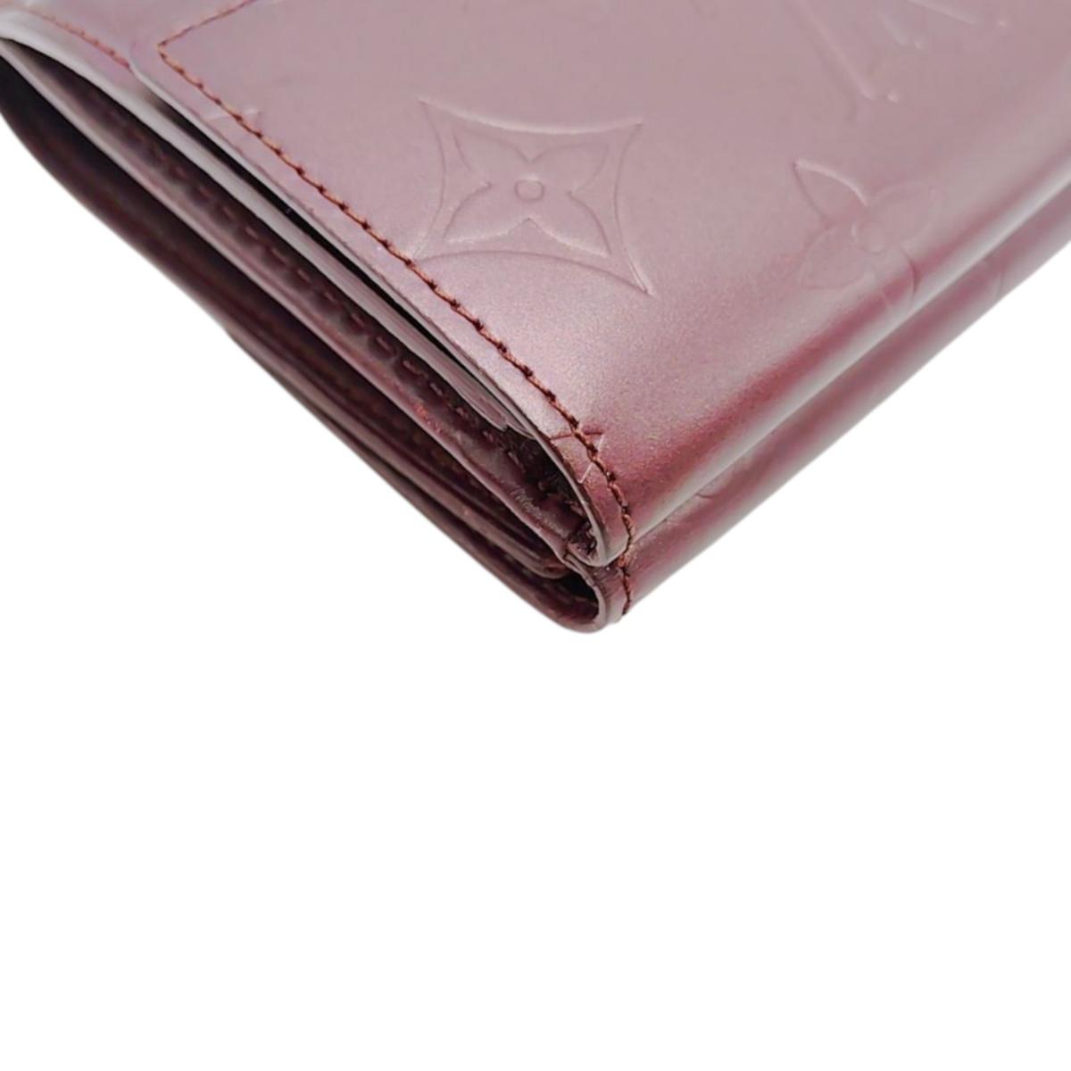 ルイヴィトン LOUIS VUITTON 二つ折り財布
 二つ折り財布 モノグラムマット ポルトフォイユ･エリーズ モノグラムマット M65126 バイオレット LV
 【SS】
 【中古】