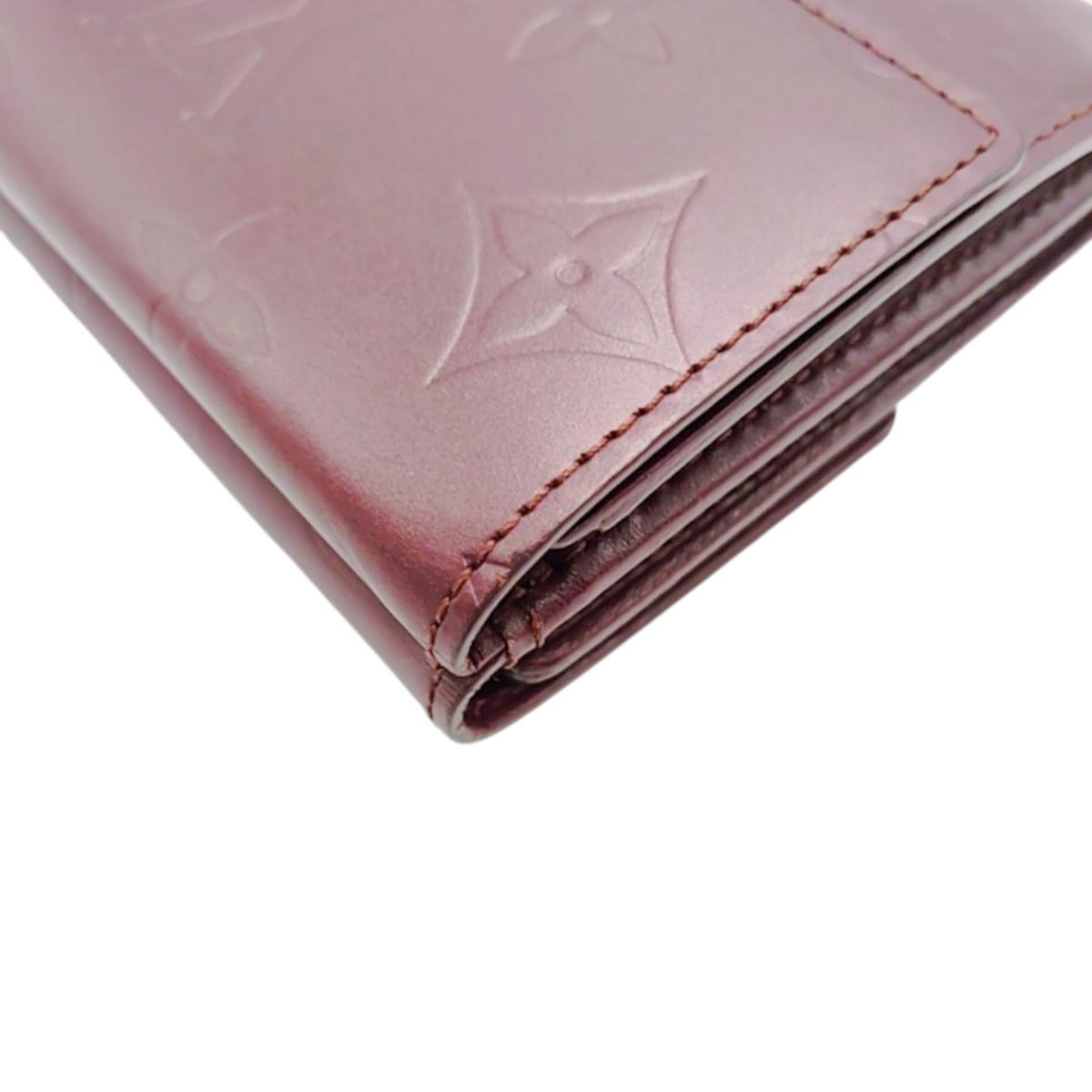 ルイヴィトン LOUIS VUITTON 二つ折り財布
 二つ折り財布 モノグラムマット ポルトフォイユ･エリーズ モノグラムマット M65126 バイオレット LV
 【SS】
 【中古】