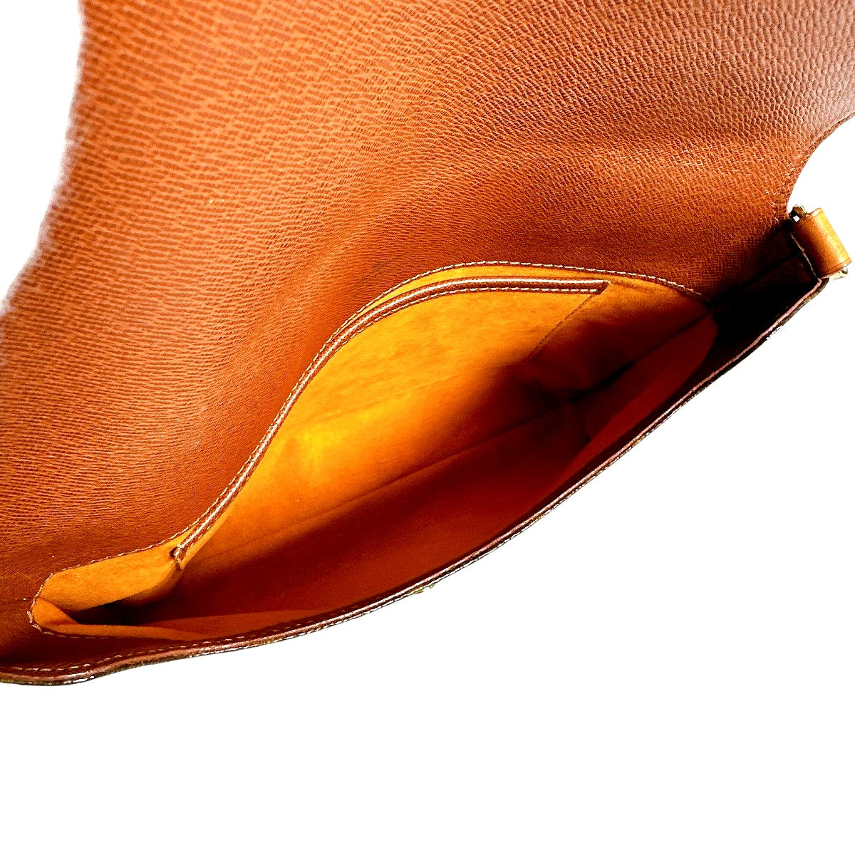 ルイヴィトン LOUIS VUITTON ショルダーバッグ
 ショルダーバッグ モノグラム ミュゼット･タンゴ･ショート モノグラムキャンバス M51257 ブラウン LV
 【SS】
 【中古】