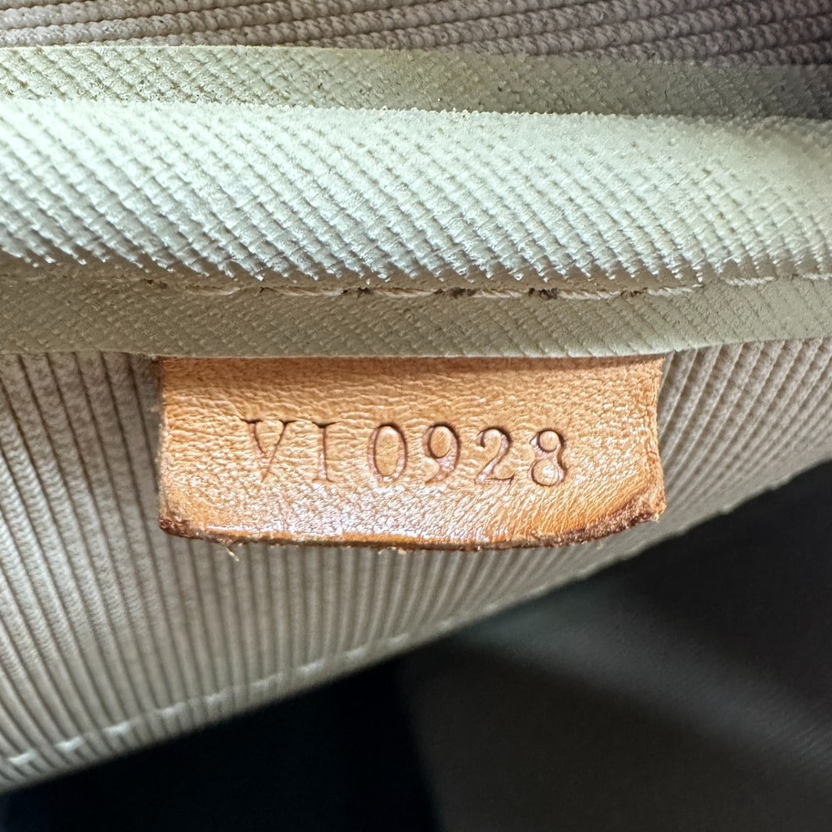 ルイヴィトン LOUIS VUITTON ボストンバッグ
 スポーツバッグ モノグラム エヴァジオン モノグラムキャンバス M41443 ブラウン LV
 【SS】
 【中古】