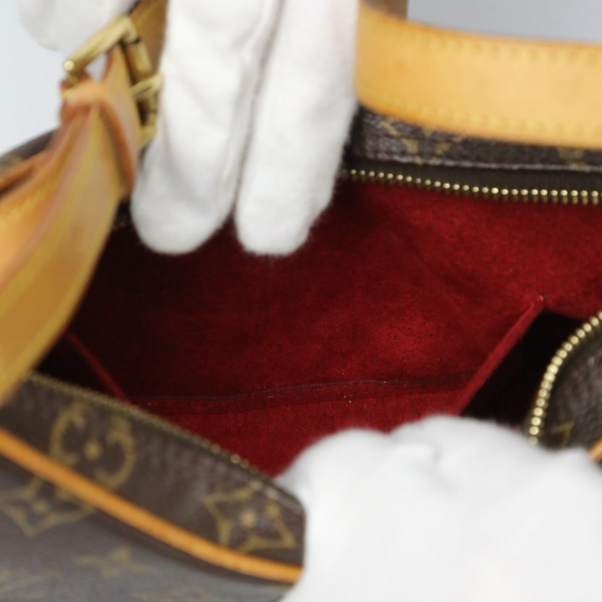 ルイヴィトン LOUIS VUITTON ハンドバッグ
 ハンドバッグ モノグラム ポシェットクロワッサン モノグラムキャンバス M51510 ブラウン LV
 【SS】
 【中古】