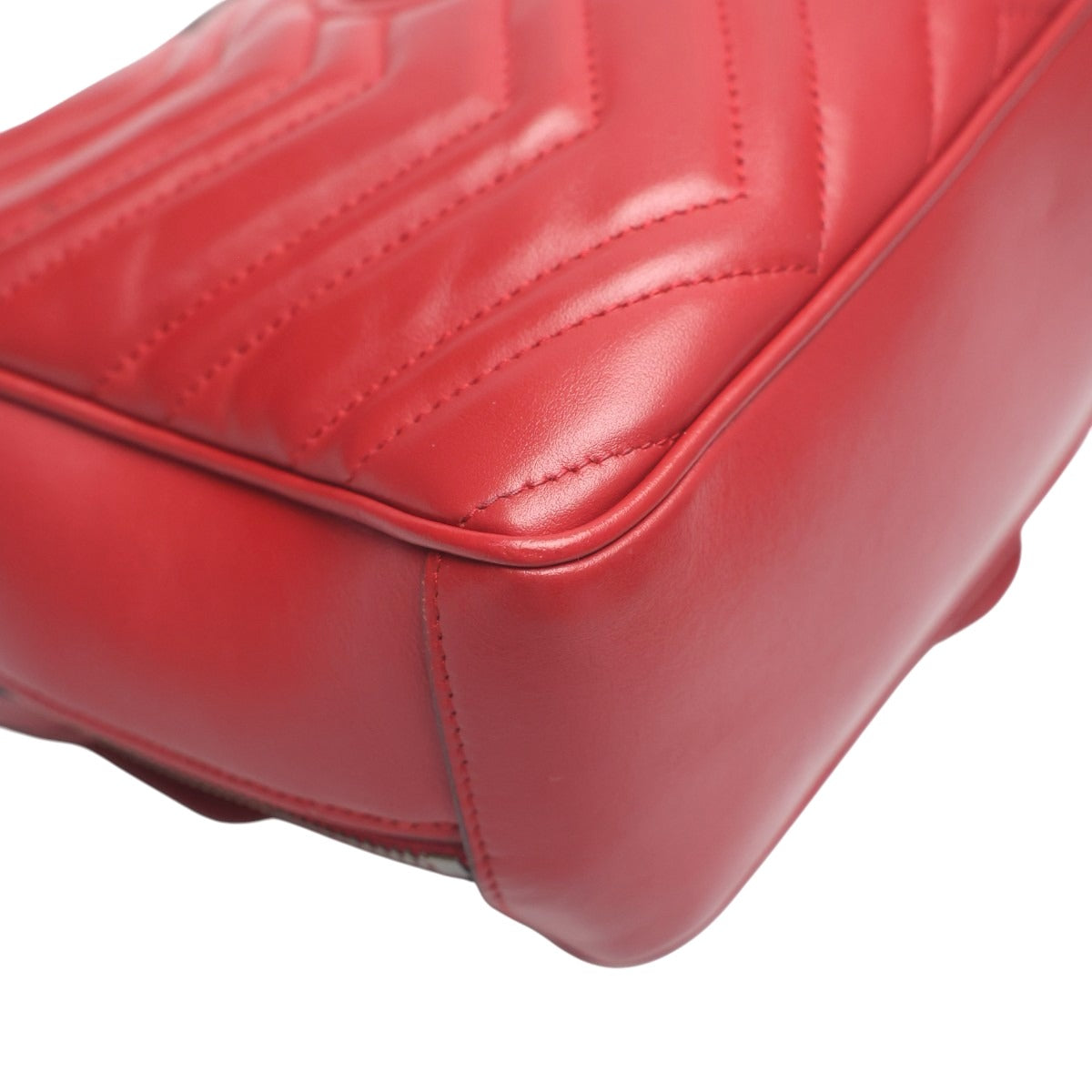 グッチ GUCCI ボディバッグ
 ボディバッグ GGマーモント 牛革 498100 レッド 【SS】
 【中古】