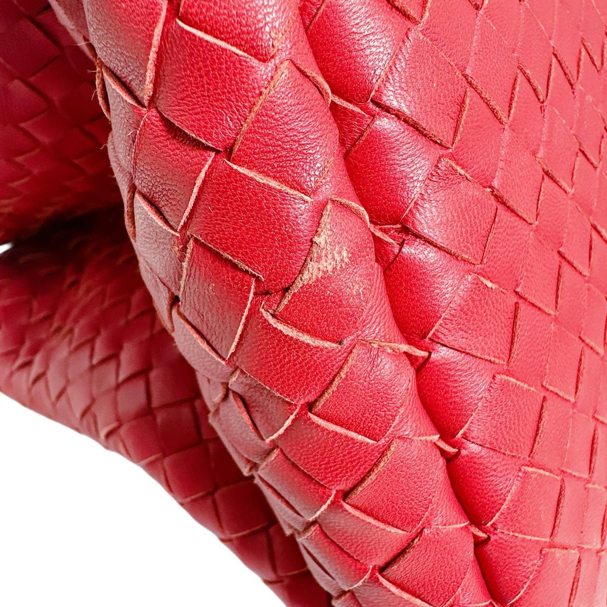 ボッテガヴェネタ BOTTEGAVENETA ハンドバッグ
 ハンドバッグ イントレチャート ラムスキン レッド 【SS】
 【中古】