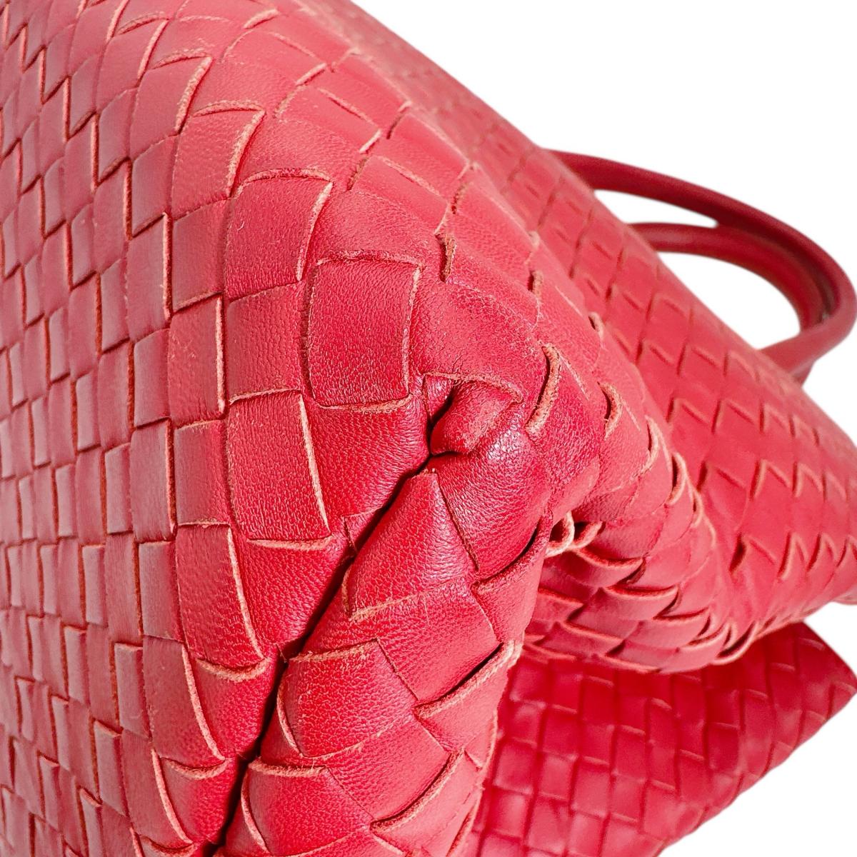 ボッテガヴェネタ BOTTEGAVENETA ハンドバッグ
 ハンドバッグ イントレチャート ラムスキン レッド 【SS】
 【中古】