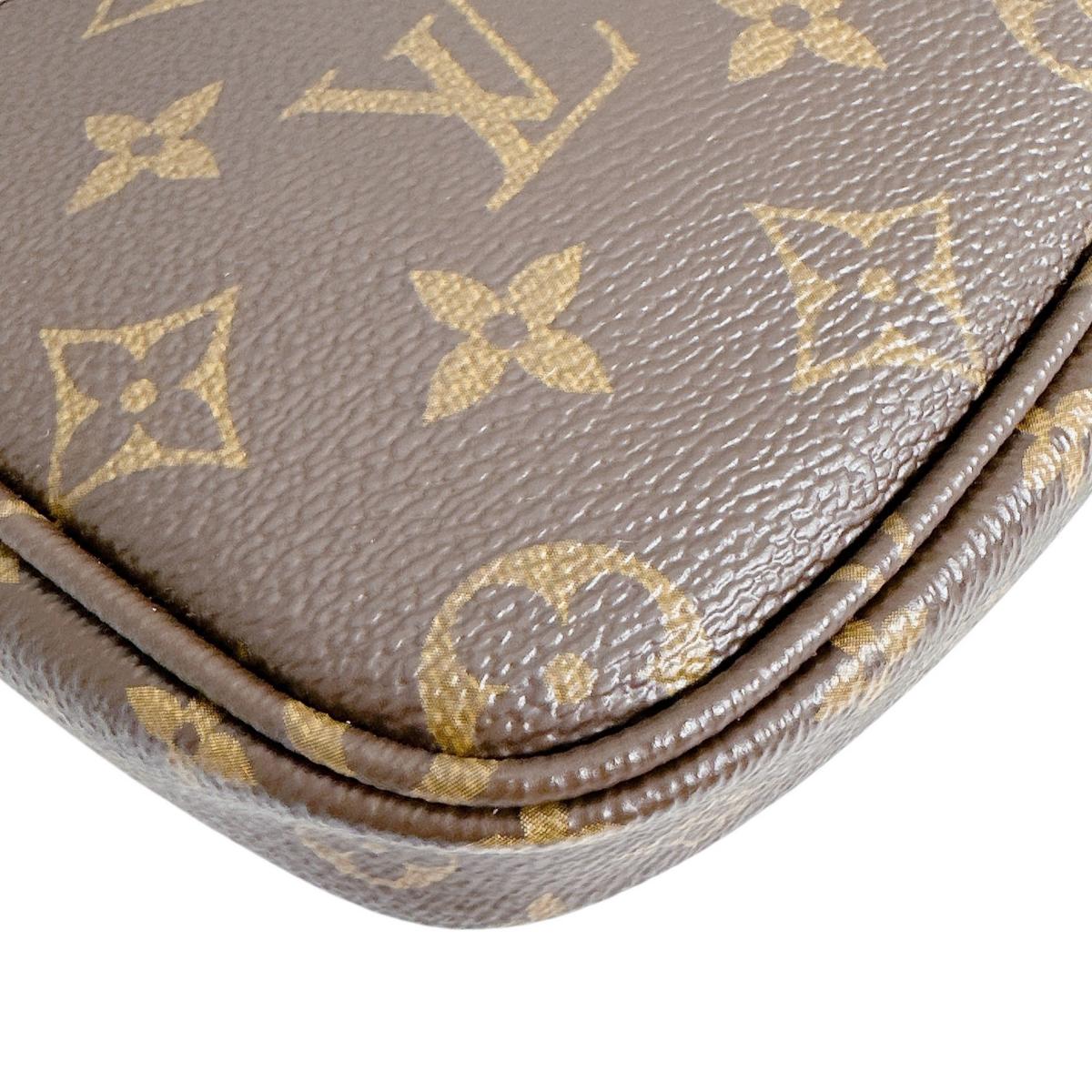 ルイヴィトン LOUIS VUITTON ポーチ
 ショルダー モノグラム ミュルティ・ポシェット・アクセソワール モノグラムキャンバス M44813 カーキ×ブラウン LV
 【中古】