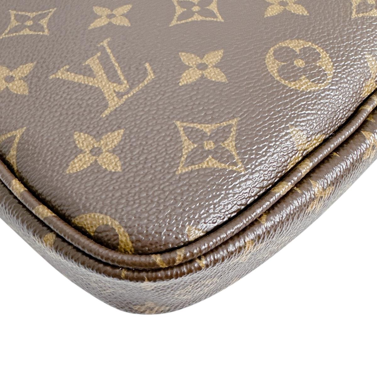 ルイヴィトン LOUIS VUITTON ポーチ
 ショルダー モノグラム ミュルティ・ポシェット・アクセソワール モノグラムキャンバス M44813 カーキ×ブラウン LV
 【中古】