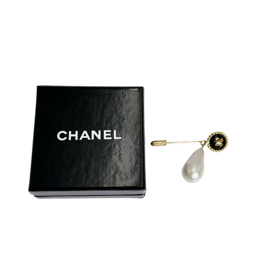 シャネル CHANEL ブローチ
 ピンブローチ クローバー ドロップパール GP ゴールド 【SS】
 【中古】