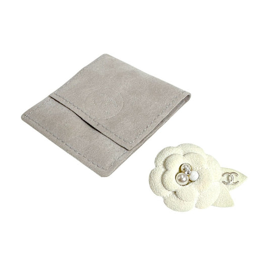 シャネル CHANEL ブローチ
 ピンブローチ カメリア プラスチックパール メタル ホワイト 【SS】
 【中古】