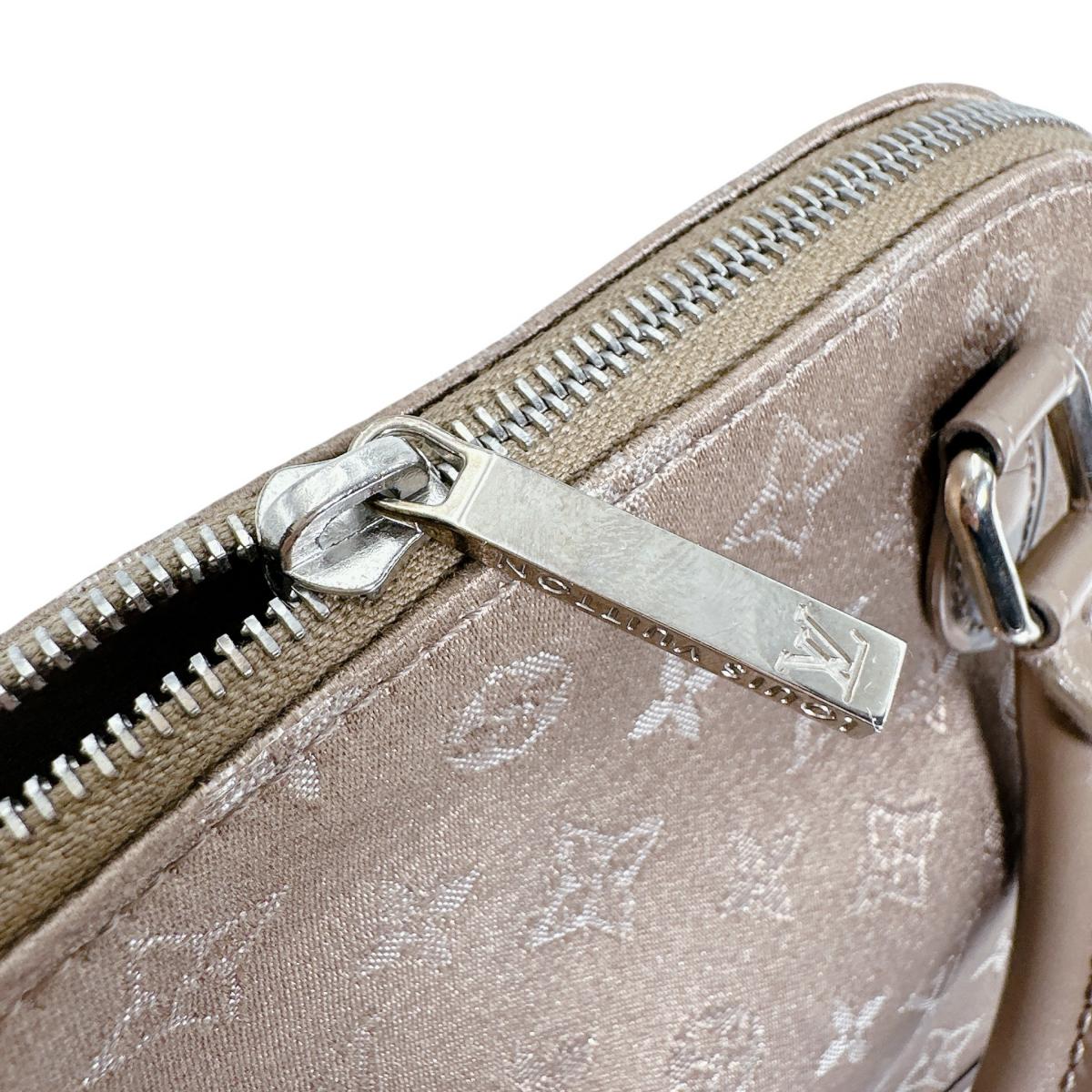 ルイヴィトン LOUIS VUITTON ポーチ
 アクセサリーポーチ モノグラム リトルアルマ モノグラムサテン M92147 ベージュ LV
 【SS】
 【中古】