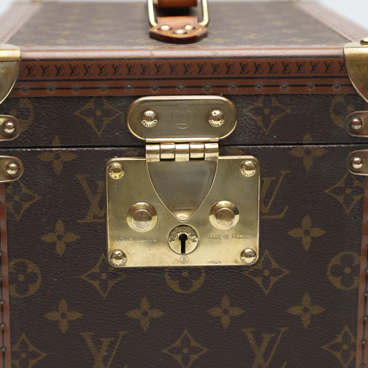 ルイヴィトン LOUIS VUITTON その他バッグ
 化粧ケース モノグラム ボワット・フラコン モノグラムキャンバス M21828 ブラウン LV
 【SS】
 【中古】