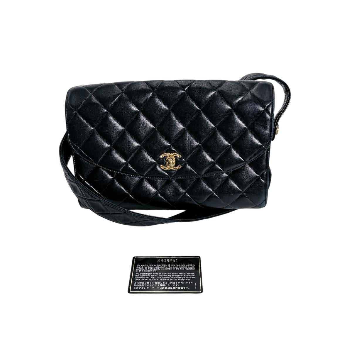 シャネル CHANEL ボディバッグ
 クロスボディバッグ ラムスキン マトラッセ ラムスキン ブラック 【SS】
 【中古】