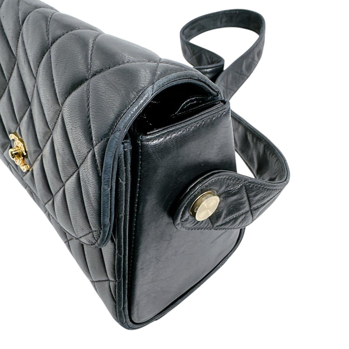 シャネル CHANEL ボディバッグ
 クロスボディバッグ ラムスキン マトラッセ ラムスキン ブラック 【SS】
 【中古】