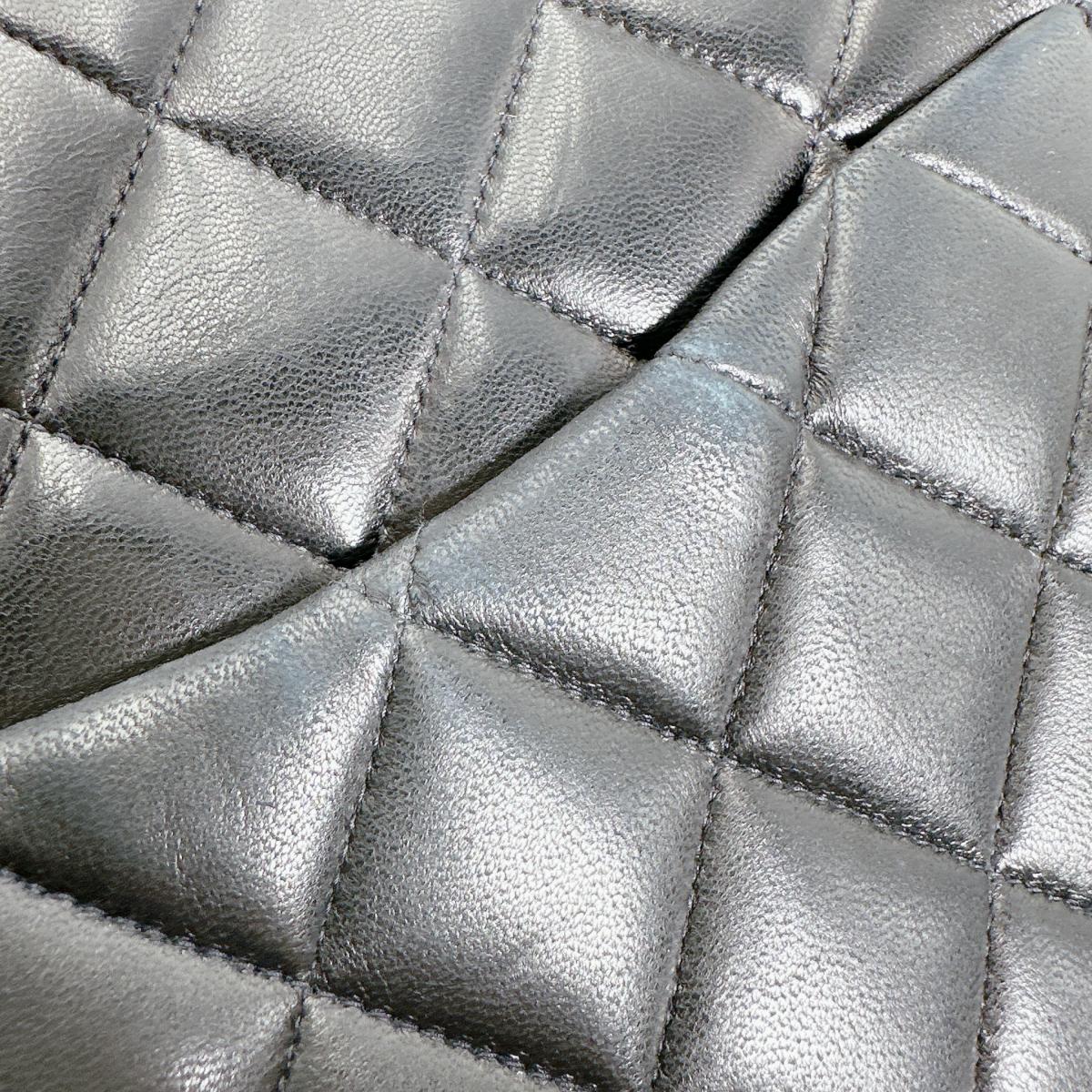 シャネル CHANEL ボディバッグ
 クロスボディバッグ ラムスキン マトラッセ ラムスキン ブラック 【SS】
 【中古】