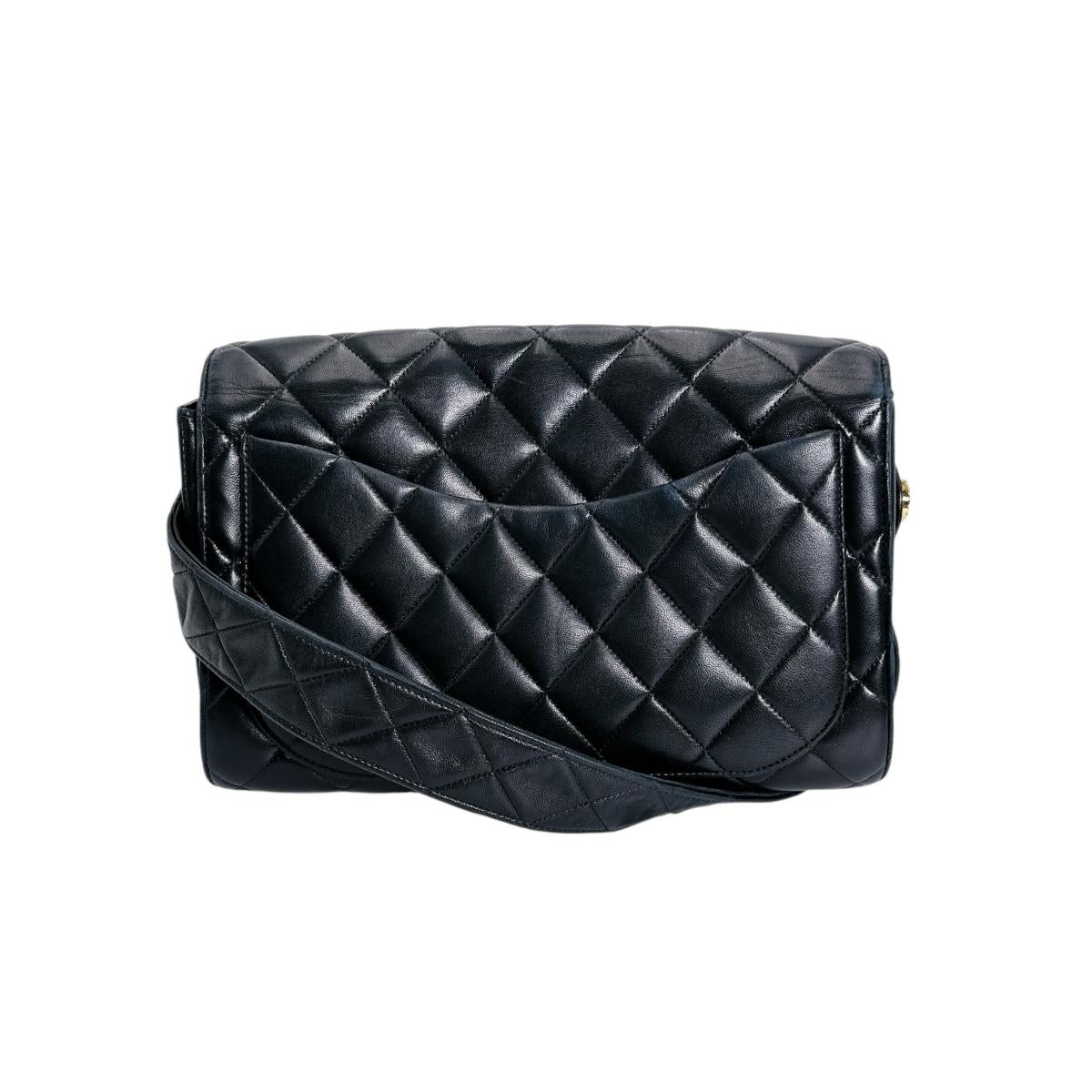 シャネル CHANEL ボディバッグ
 クロスボディバッグ ラムスキン マトラッセ ラムスキン ブラック 【SS】
 【中古】