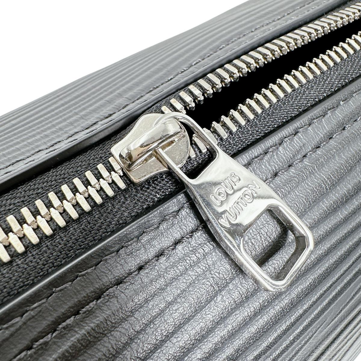 ルイヴィトン LOUIS VUITTON ハンドバッグ
 ハンドバッグ エピ ソフトポロションPM エピレザー M24324 ブラック LV
 【SS】
 【中古】