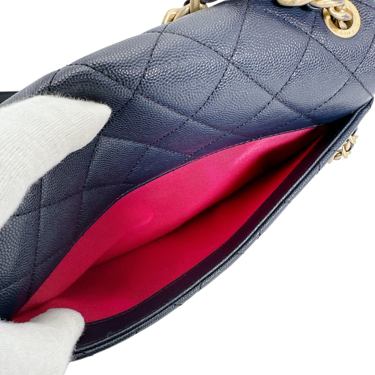 シャネル CHANEL ショルダーバッグ
 チェーンショルダーバッグ キャビアスキン マトラッセ マットキャビアスキン AS1977 ネイビー 【SS】
 【中古】