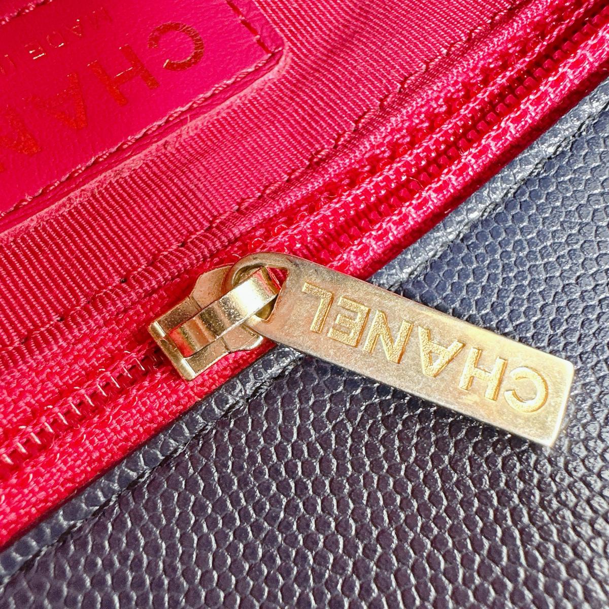 シャネル CHANEL ショルダーバッグ
 チェーンショルダーバッグ キャビアスキン マトラッセ マットキャビアスキン AS1977 ネイビー 【SS】
 【中古】