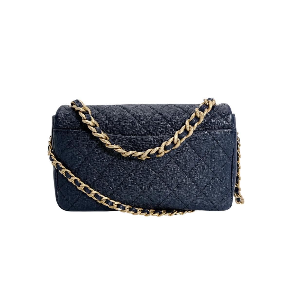 シャネル CHANEL ショルダーバッグ
 チェーンショルダーバッグ キャビアスキン マトラッセ マットキャビアスキン AS1977 ネイビー 【SS】
 【中古】