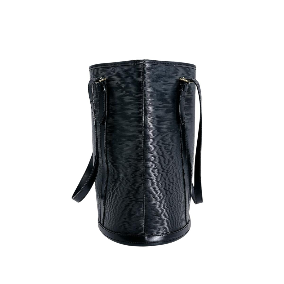 ルイヴィトン LOUIS VUITTON ショルダーバッグ
 バケットGM エピ トートバッグ エピレザー M58992 ブラック LV
 【SS】
 【中古】