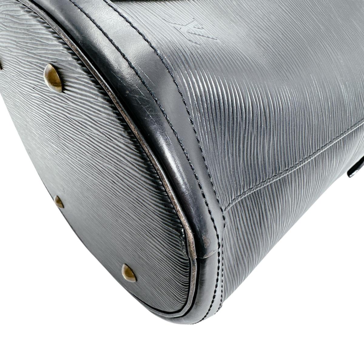 ルイヴィトン LOUIS VUITTON ショルダーバッグ
 バケットGM エピ トートバッグ エピレザー M58992 ブラック LV
 【SS】
 【中古】