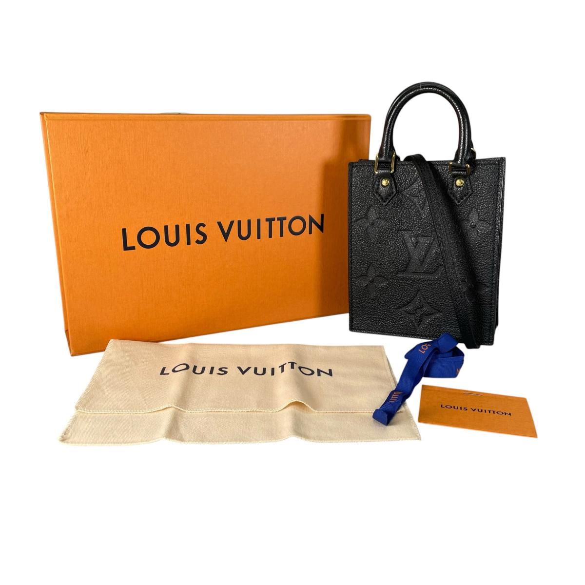 ルイヴィトン LOUIS VUITTON ショルダーバッグ
 ショルダーバッグ モノグラム プティット・サックプラ モノグラムアンプラント M81417 ブラック LV
 【SS】
 【中古】