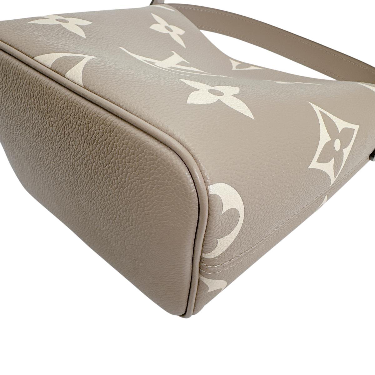 ルイヴィトン LOUIS VUITTON トートバッグ
 2wayバッグ アンプラント オール･インBB モノグラムアンプラント M13045 ベージュ LV
 【SS】
 【中古】