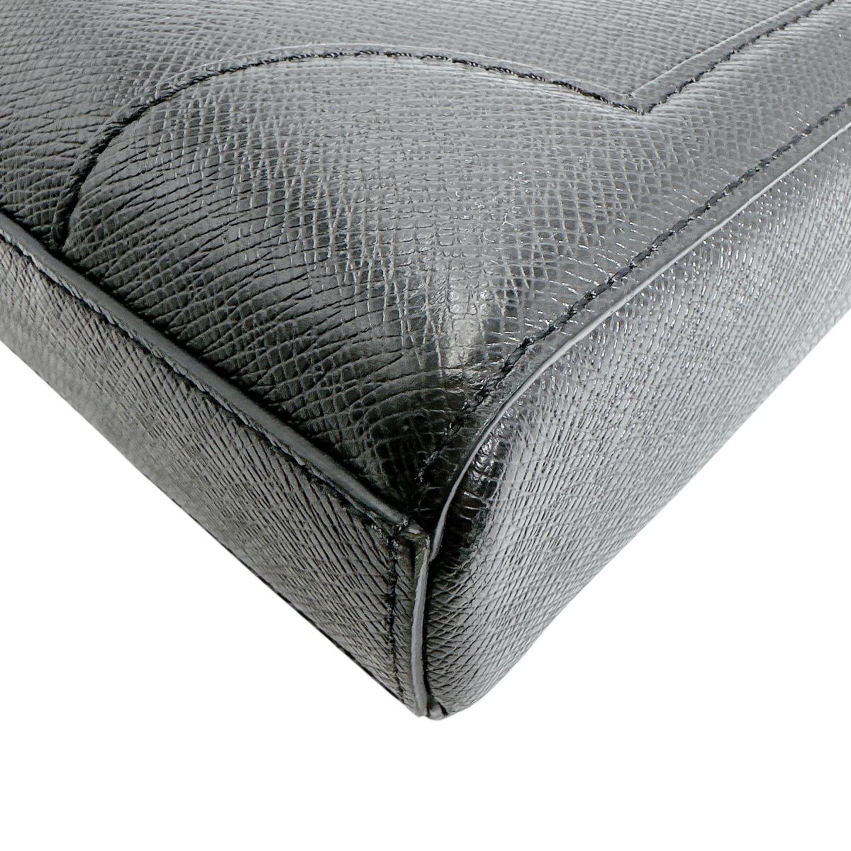 ルイヴィトン LOUIS VUITTON ビジネスバッグ
 ショルダーバッグ タイガ ブリーフケース タイガ M30810 アルドワーズ LV
 【SS】
 【中古】