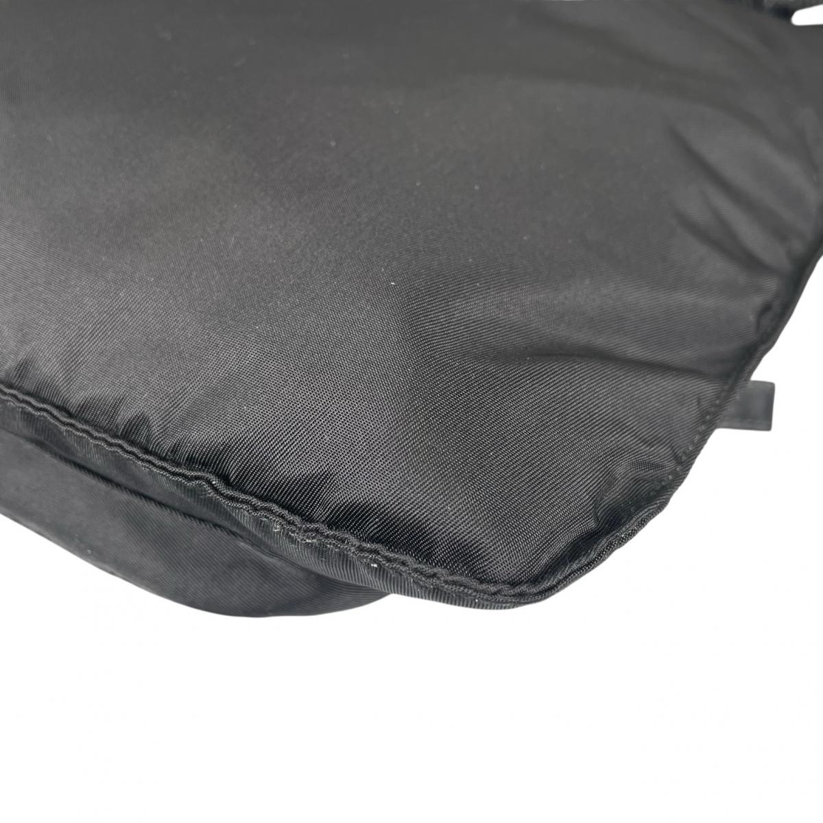 プラダ PRADA ショルダーバッグ
 クロスボディバック Re-Nylon 三角ロゴ ナイロン BT0520 ブラック 【SS】
 【中古】