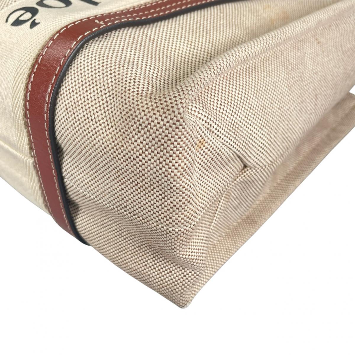 クロエ Chloe ハンドバッグ
 ミディアムトートバッグ シャイニーカーフスキン Woody リネン ベージュ 【SS】
 【中古】