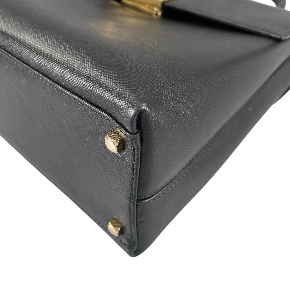 サルヴァトーレフェラガモ Salvatore Ferragamo ハンドバッグ
 ハンドバッグ 2WAYショルダーバッグ ガンチーニ レザー ブラック 【SS】
 【中古】