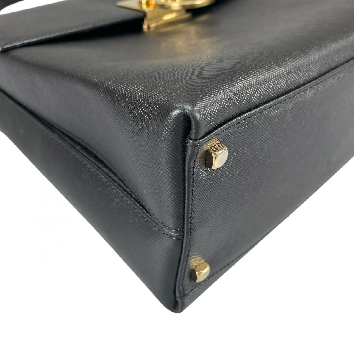 サルヴァトーレフェラガモ Salvatore Ferragamo ハンドバッグ
 ハンドバッグ 2WAYショルダーバッグ ガンチーニ レザー ブラック 【SS】
 【中古】