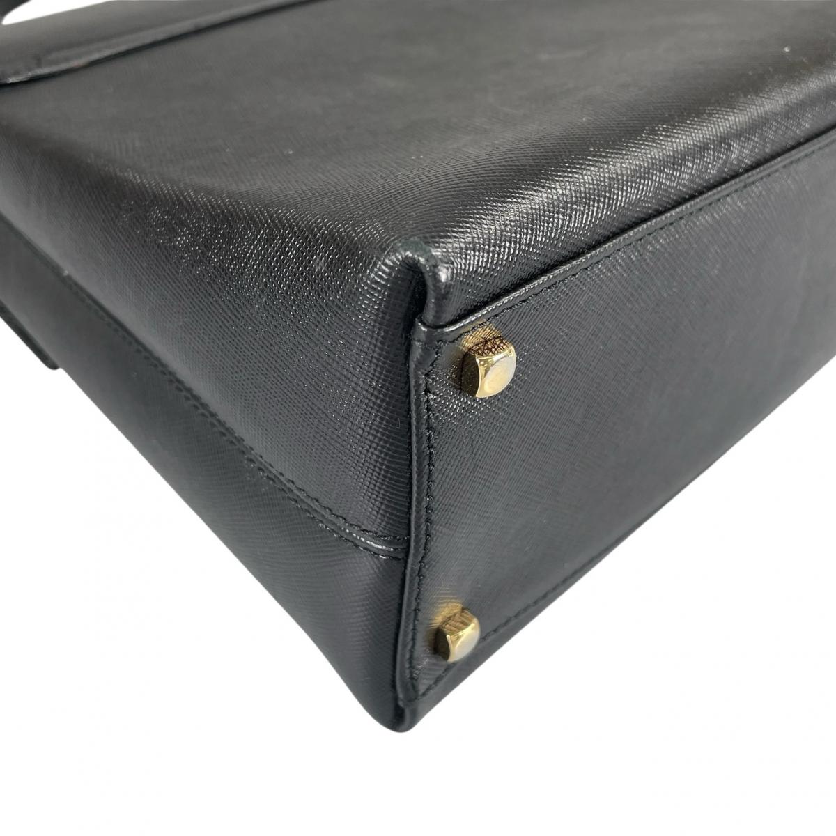 サルヴァトーレフェラガモ Salvatore Ferragamo ハンドバッグ
 ハンドバッグ 2WAYショルダーバッグ ガンチーニ レザー ブラック 【SS】
 【中古】