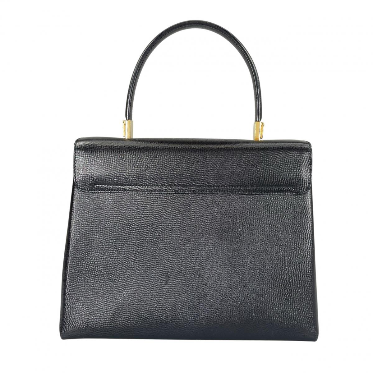 サルヴァトーレフェラガモ Salvatore Ferragamo ハンドバッグ
 ハンドバッグ 2WAYショルダーバッグ ガンチーニ レザー ブラック 【SS】
 【中古】